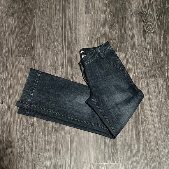 CAbi Blue Straight Leg Jeans with Classic Indigo Wash - Picture 1 of 7